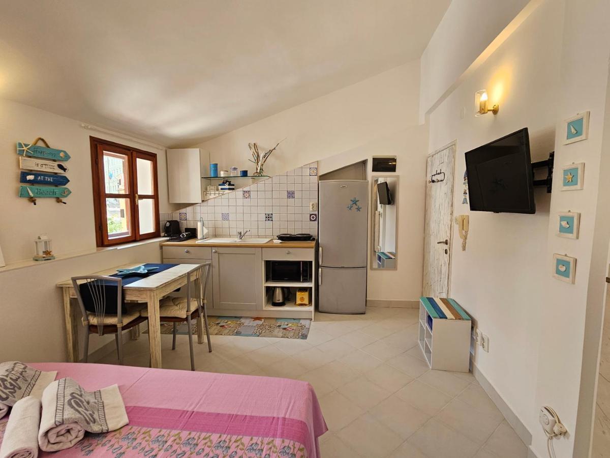 רוביני Studio Mare Fuori With Terrace מראה חיצוני תמונה