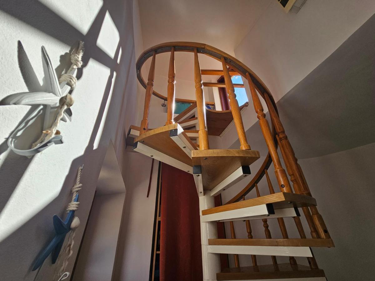 רוביני Studio Mare Fuori With Terrace מראה חיצוני תמונה